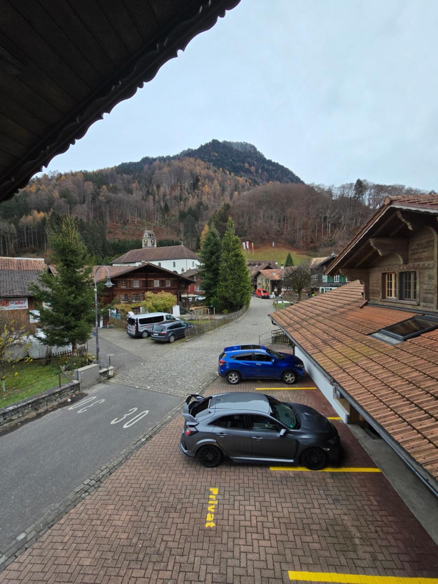 Gasthof Hirschen In Wilderswil Szoba fotó